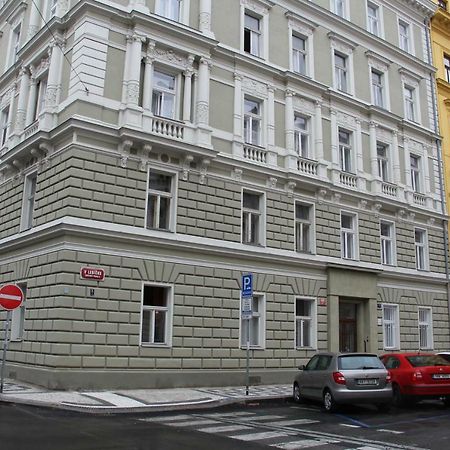 Apartment Vltava Praha Bagian luar foto