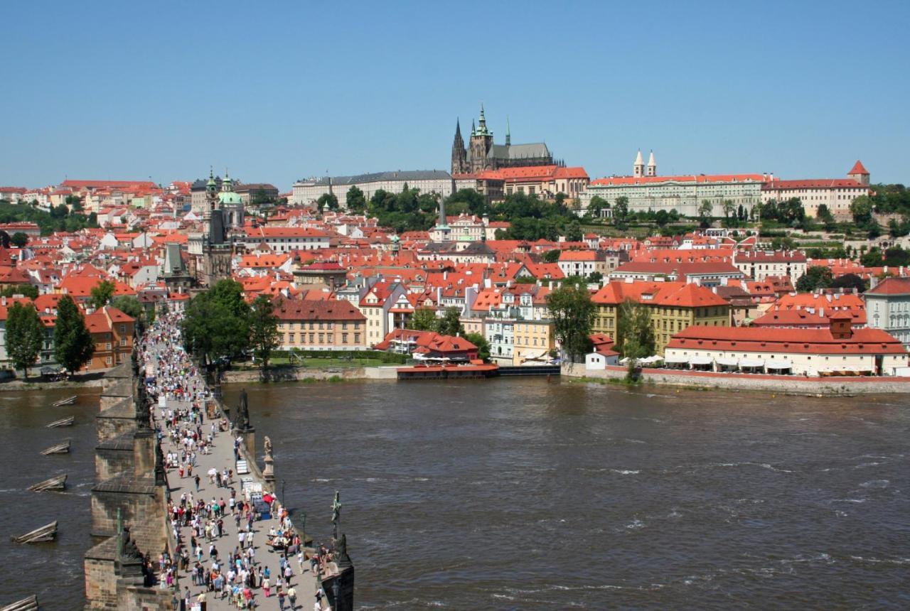 Apartment Vltava Praha Bagian luar foto