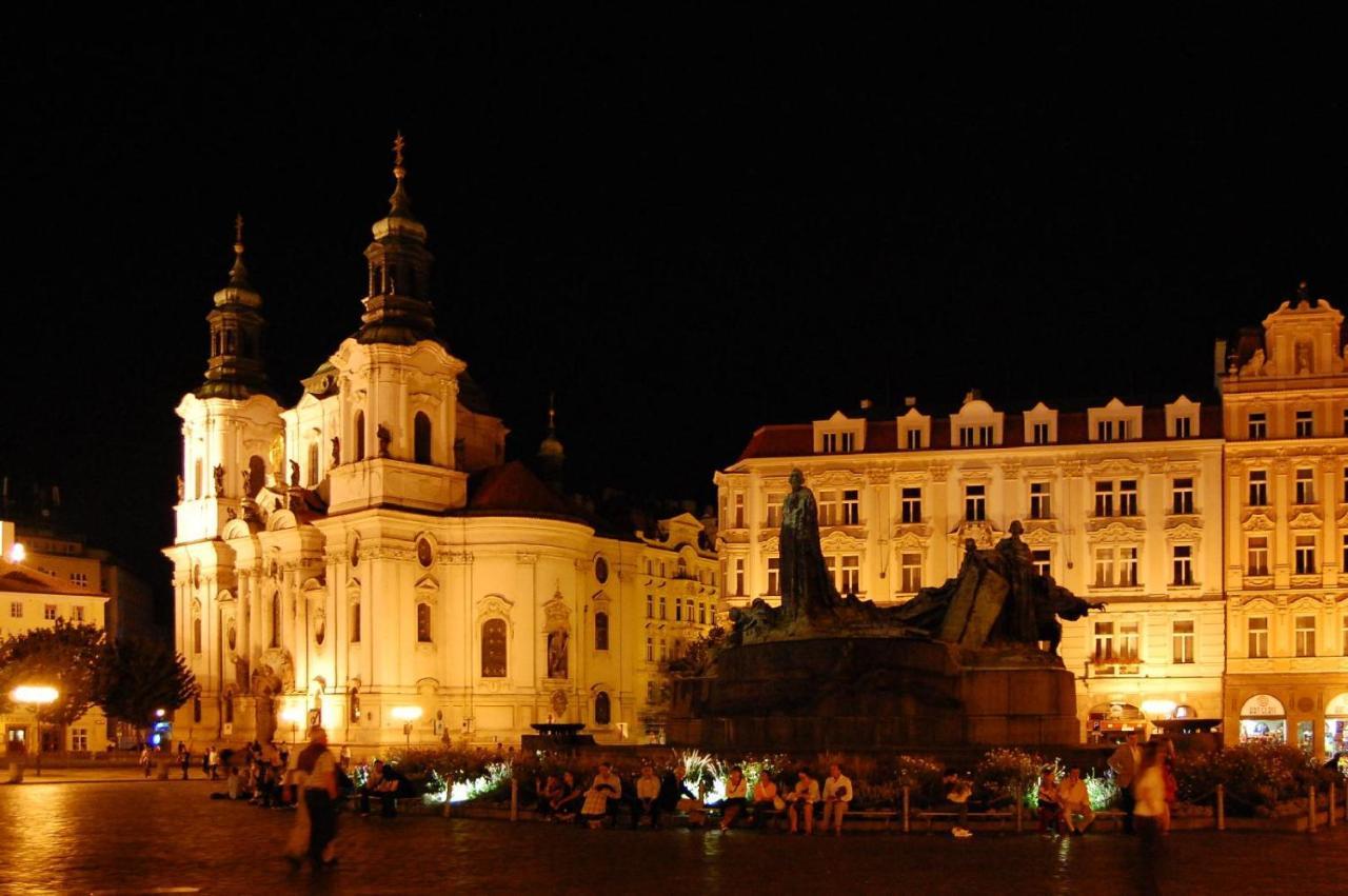Apartment Vltava Praha Bagian luar foto