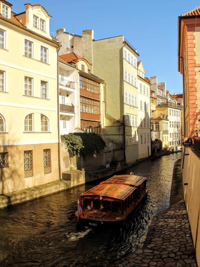 Apartment Vltava Praha Bagian luar foto