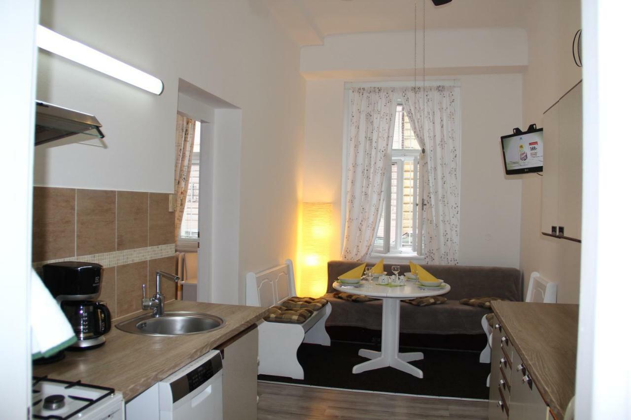 Apartment Vltava Praha Bagian luar foto