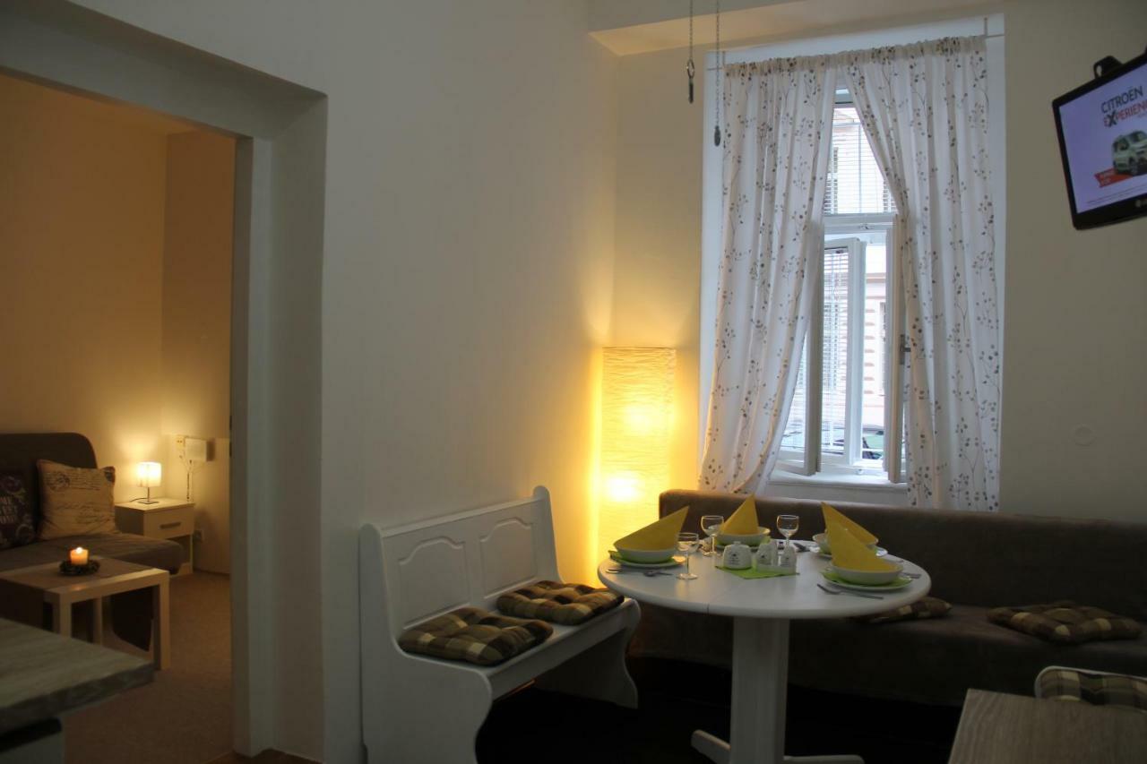 Apartment Vltava Praha Bagian luar foto
